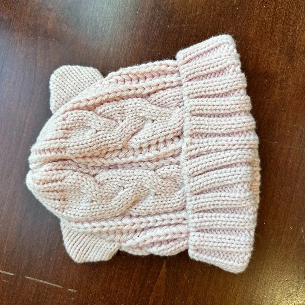 Set Bundle of 4 Knit Hats & NWT Aerie Gloves